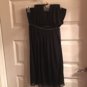Beautiful dress, I wore for my Graduation from Nursing school. Great condition